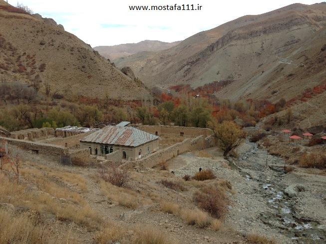 تالار کاخ ناصری از نمایی دورتر در دره شهرستانک 11 آبان 1396